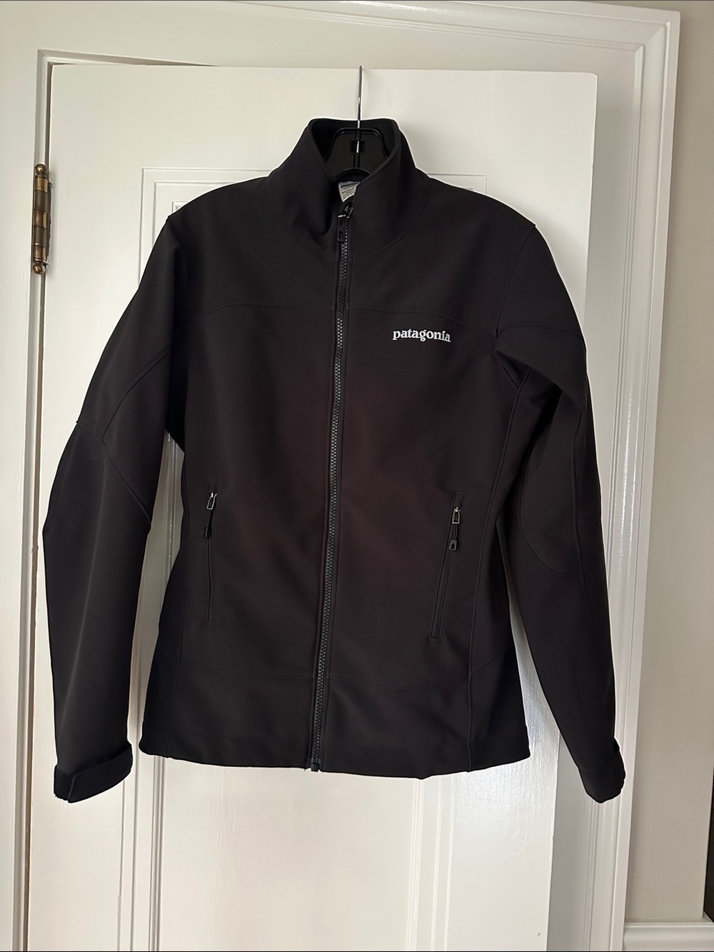 Patagonia Women’s Adze Performance Softshell Jacket - Black XS - EUC